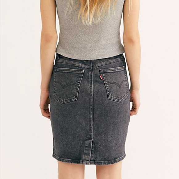Levi’s essential denim mini length pencil skirt - Picture 6 of 8